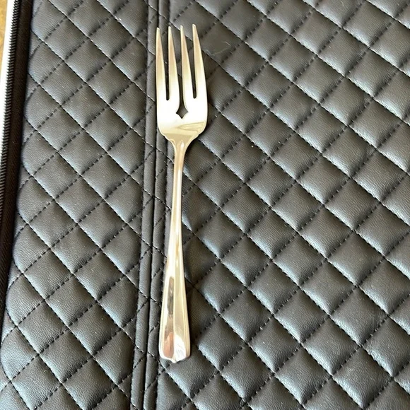 4 New Oneida Gala Impulse Salad Forks Made in USA