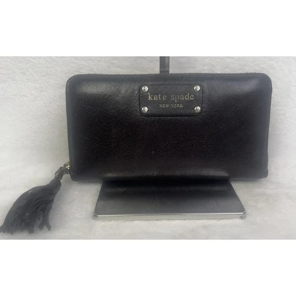 Kate Spade Wallet Womens One Size Black‎ Leather Zip Around Tassel Credit Card