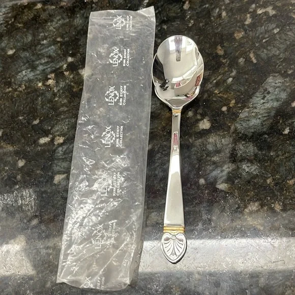 Lenox Courtyard Gold Sugar Shell Spoon New in wrapper