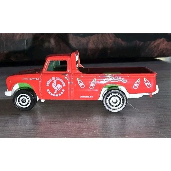 Matchbox 1962‎ Nissan Junior Sriracha Red 1:64 Loose MBX Service Toy Truck