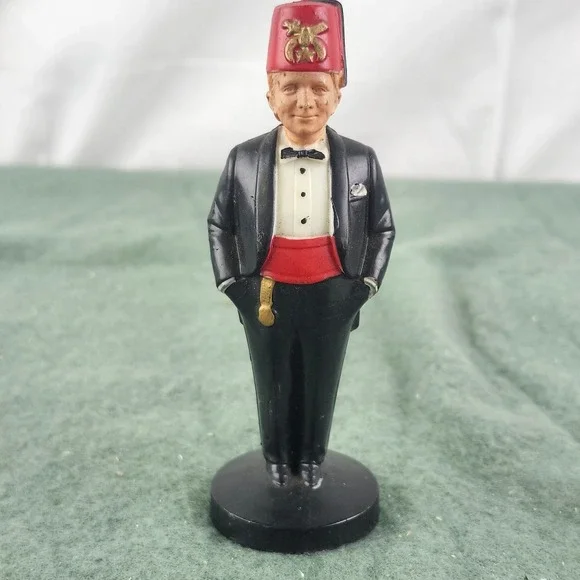 Vintage 1962 Masons Shriner Plastic  Figure Dashboard Car Magnet 5.75 Inch Tall