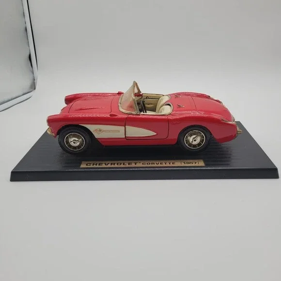 Road Tough 1957 Red Chevrolet Corvette Diecast 1:18 Scale‎ #92018 Display Stand