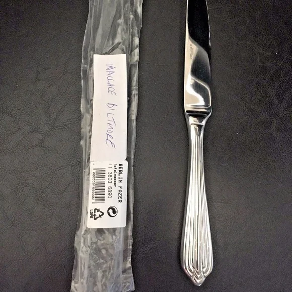 New Wallace Biltmore Dinner Knife Stainless Steel 9.5
