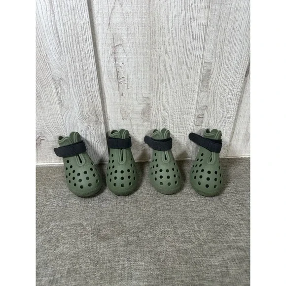 Dog Boots Rubber Olive Green XL Hot Pavement Paw Protection Perforated 4pc