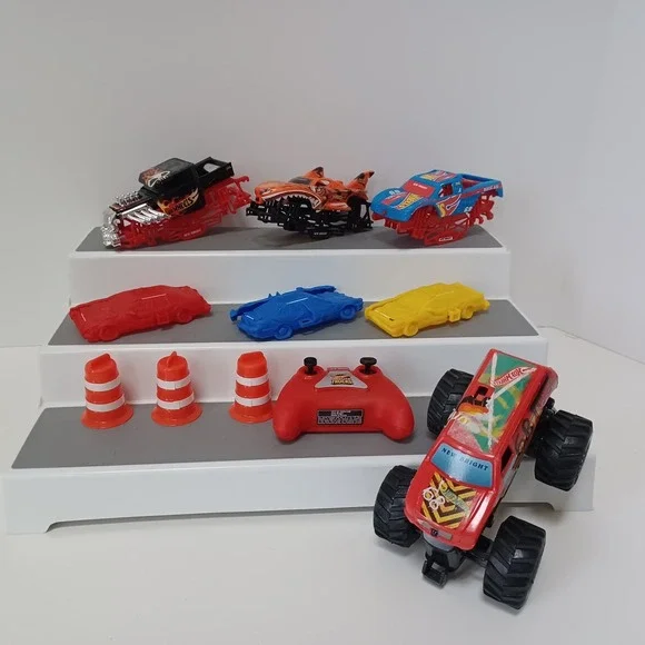 Hot Wheels LOT Monster‎ Trucks 12