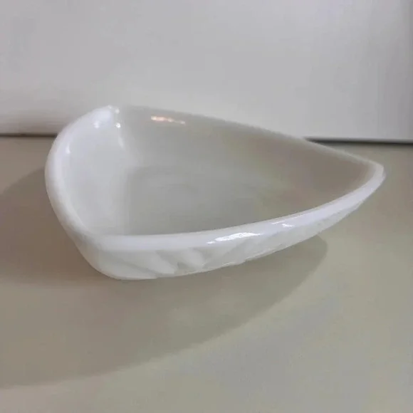 White‎ vintage milk glass Triangular Bowl tray