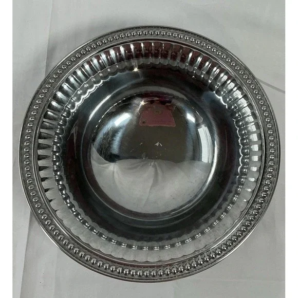 LARGE WILTON ARMETALE SILVER TONED METAL 11.75