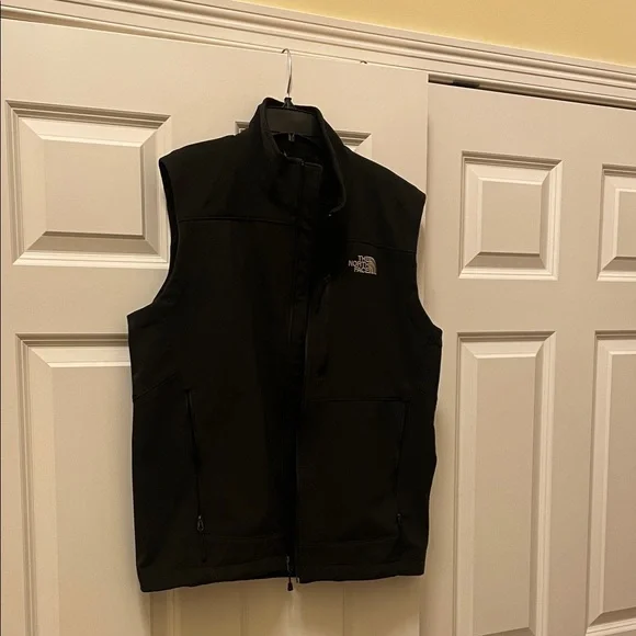 The North Face Men's Dark Vest