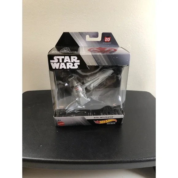 Hot Wheels‎ Star Wars Starships Select Diecast 3-Pack Sith Mustafar Gunship