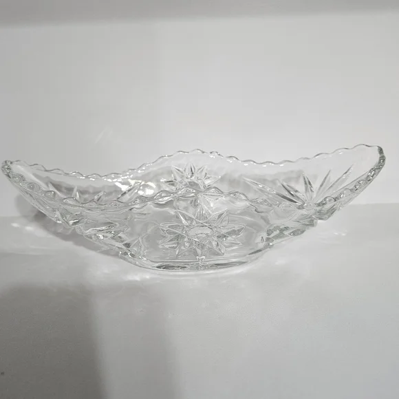 🌟Anchor‎ Hocking Pressed Glass Starburst Serving Bowl