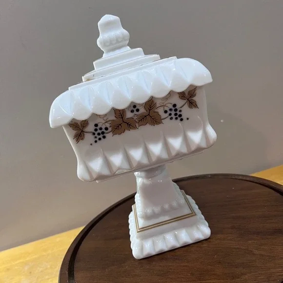 Vtg Westmoreland Milk Glass Wedding Cake Box Grapes Gold Trim Pedestal Dish 9.5