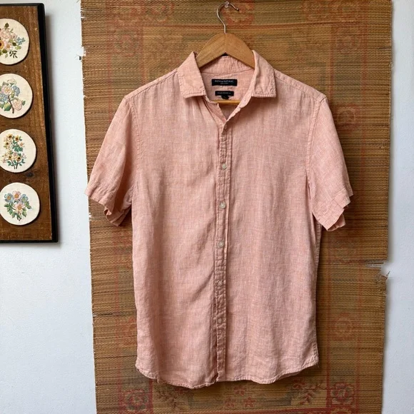 Banana Republic Linen Camden Button Up Shirt