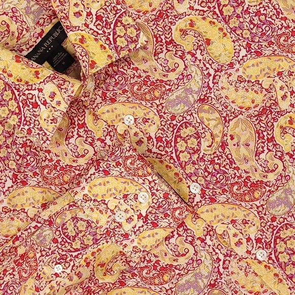 Banana Republic Shirt Mens Medium Red Paisley Floral Long Sleeve Button Front