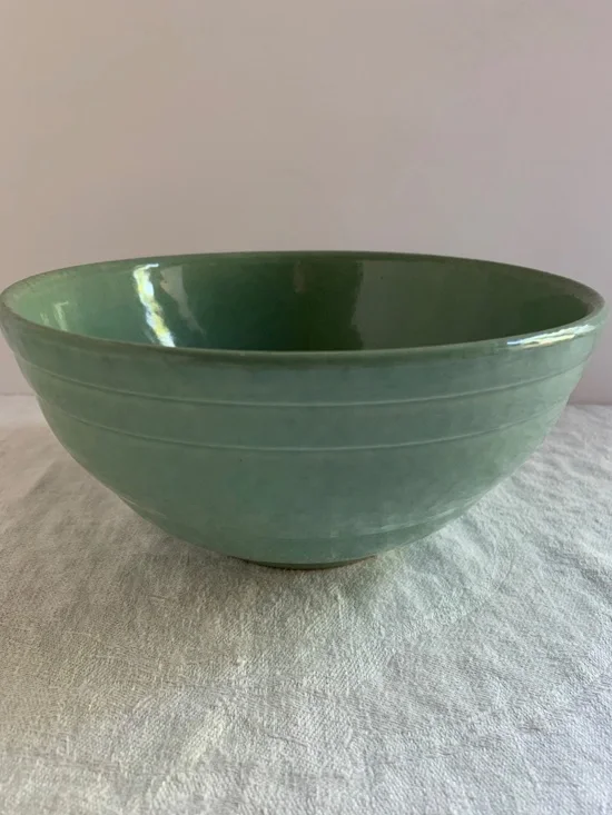 Early Bauer Ringware Jade Green Mixing Bowl 7.75” Vintage California Pottery