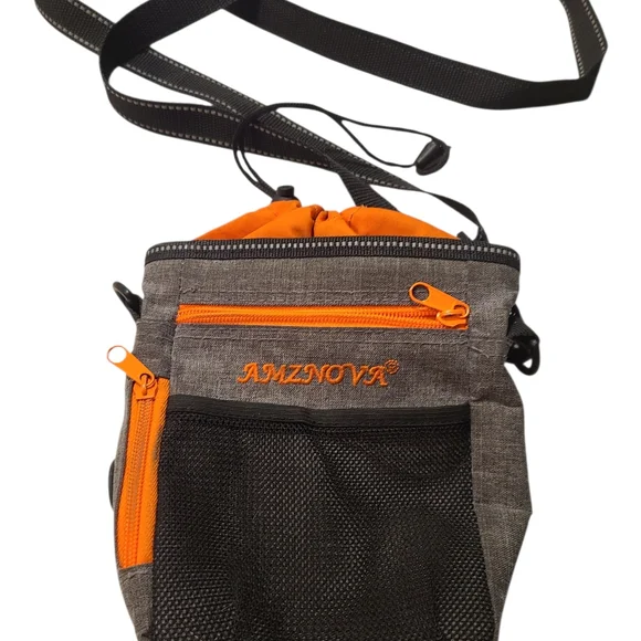 AMZNova Dog‎ Treat Bag Many Pockets Wear 5 Ways