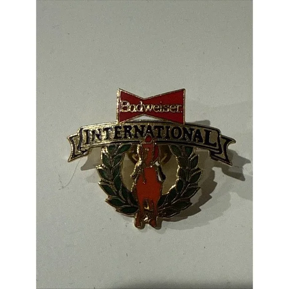 vintage Budweiser International lapel pin 1990s Collectable Racing Horse Pimlico