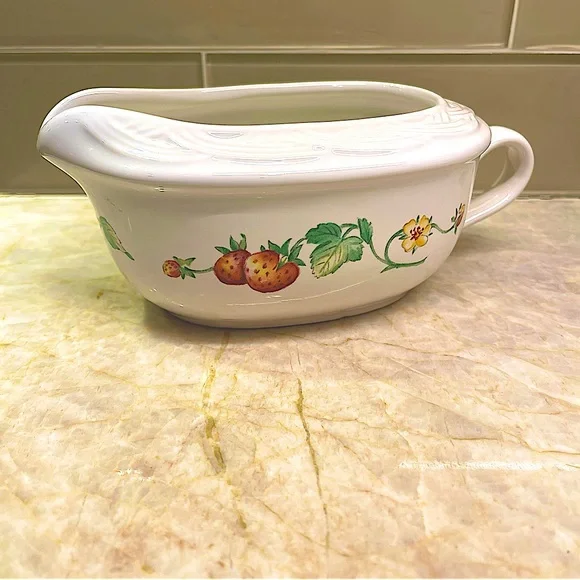 Pfaltzgraff Berry Basket Gravy Boat.  Made in USA
