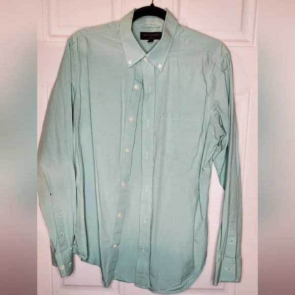 Banana Republic Dress Shirt Size M