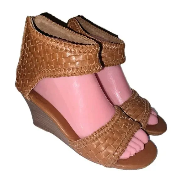 ELF ATHENA Sz 7 NWOT Hand Made Tan Basket Weave Leather Open Toe Wedge Sandals