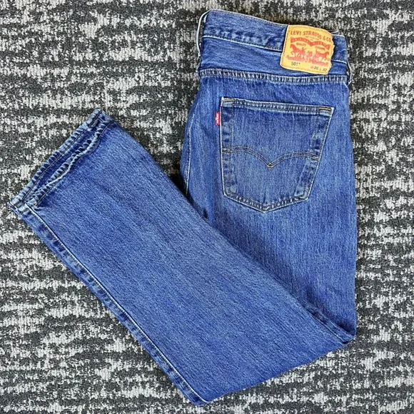 Levis 501 Original Fit Mens Jeans 36x32 Medium Wash Blue Button Fly Straight Leg