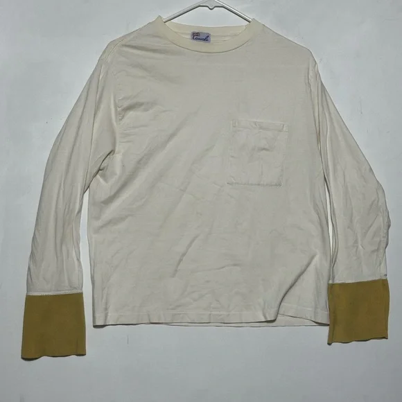 Vintage Y2K Levi's Casuals Off-White Tee contrast cuff