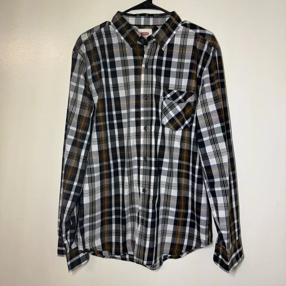 Levi's Men's Plaid Black and Brown Button-Down Shirt