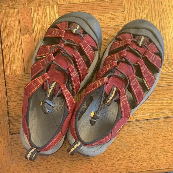 Keen Red Sandals Anatomic Size 37.5 Women’s