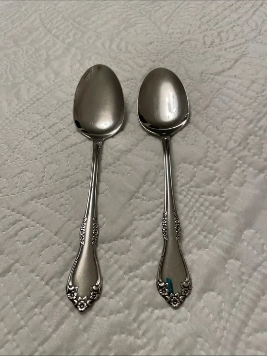 Vintage Set of 2 ONEIDA Serving Spoons MANSFIELD Floral Pattern Stainless Steel