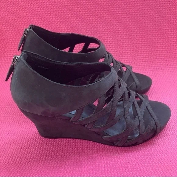 Eileen Fisher Wedge  Women's Sz 7.5 Caged Lattice Back Zip Black Leather