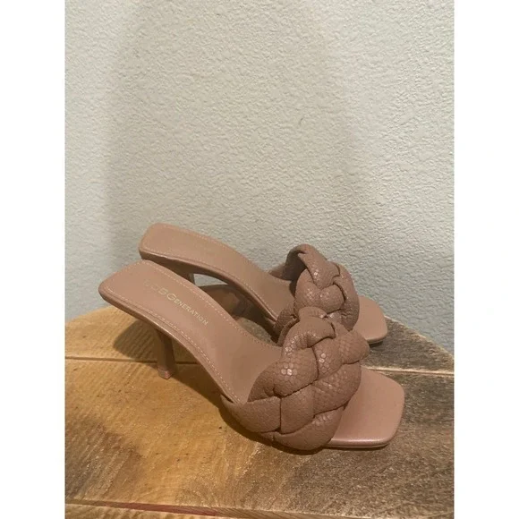 BCBGeneration Marlino Sandal Braided Leather Size 6