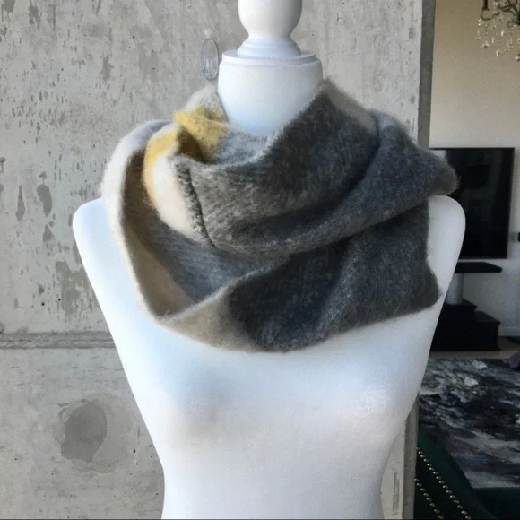 James Pringle Weavers Scarf