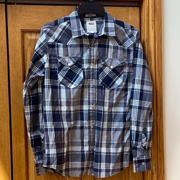 Levi’s Standard Fit Pearl Snap Western Shirt, men’s size small