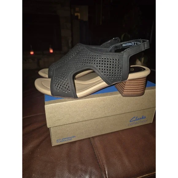 Clarks Size 9W Womens Desiree Sail Black Nubuck Block Heel Sandals Comfort wide