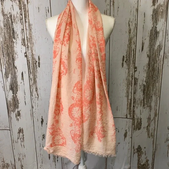 Two Toned Peach Colored Scarf