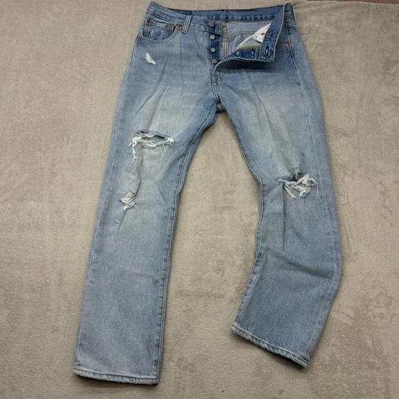 Levi's 501 Original Fit Jeans Mens 30x30 Light Wash Blue Distressed Button Fly