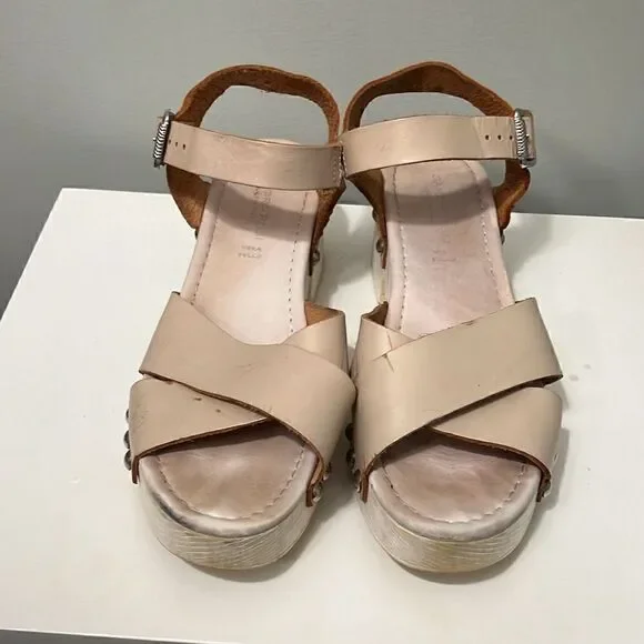 Sandro Rosi Women's Beige Studded Platform Heels Crossover  Sandals Size 39