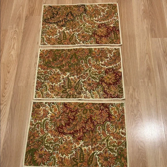 Pottery Barn Vintage Paisley Floral Placemats Qty 3