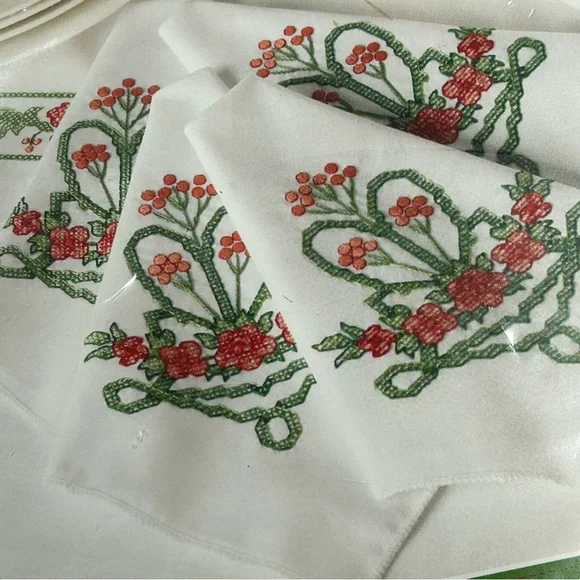 Bucilla Stamped Cross Stitch Napkins 86591 Set of 4 Victorian Frieze 16
