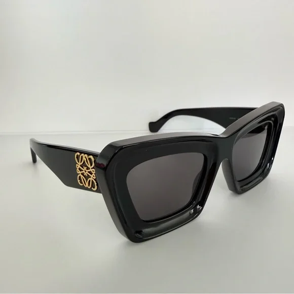NEW!!! Loewe women sunglasses LW40145I 01A Authentic Retail 460$