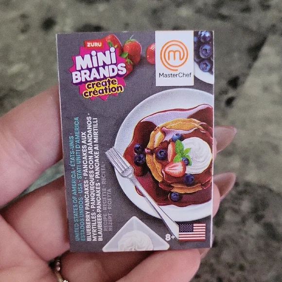 Mini Brands Create MasterChef Blueberry Pancakes