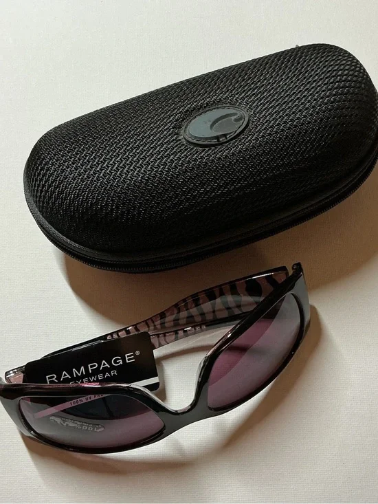 Rampage Fuchsia Zebra Printed Sunglasses with Purple-Tinted Lenses