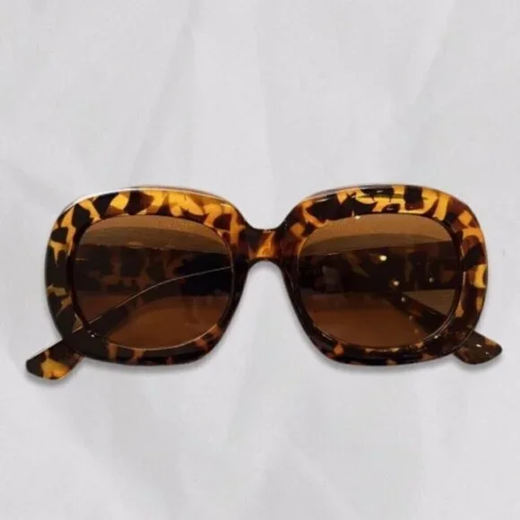 Oversized Round Frame Leopard Print Retro Style Sunglasses
