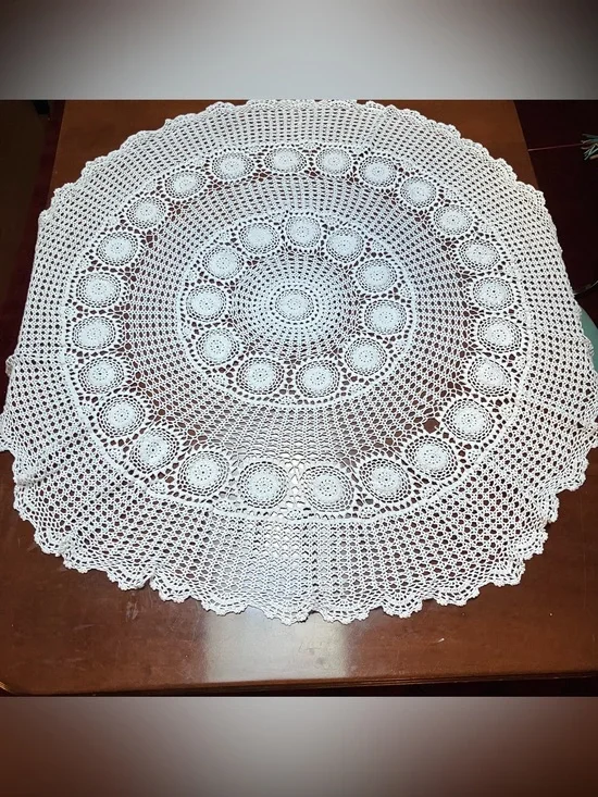 VTG White Crochet Tablecloth Round  Cottagecore Farmhouse Card Table 49.5in