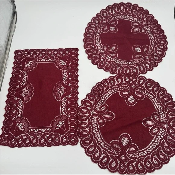 Vintage Red Lace Doilies & Placemat Set 3 Scalloped‎ Floral Table Decor
