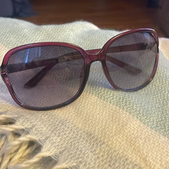 NWOT Foster Grant Sunglasses