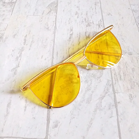 New Women's Fashion Polarized Sunglasses With UV Protection