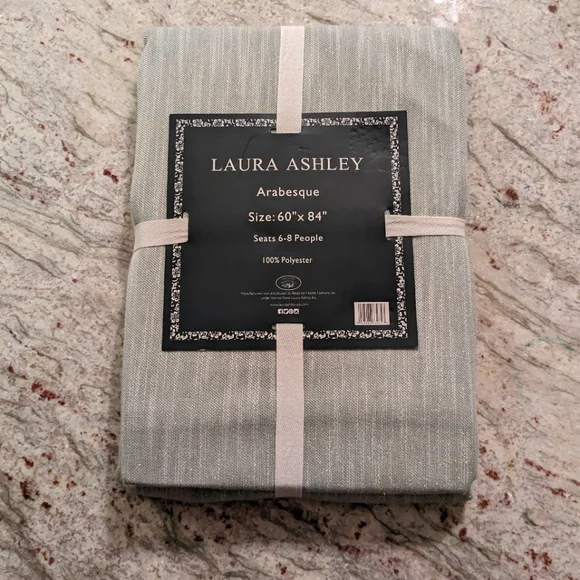 New LAURA ASHLEY Arabesque Sage Green Tablecloth Size 60