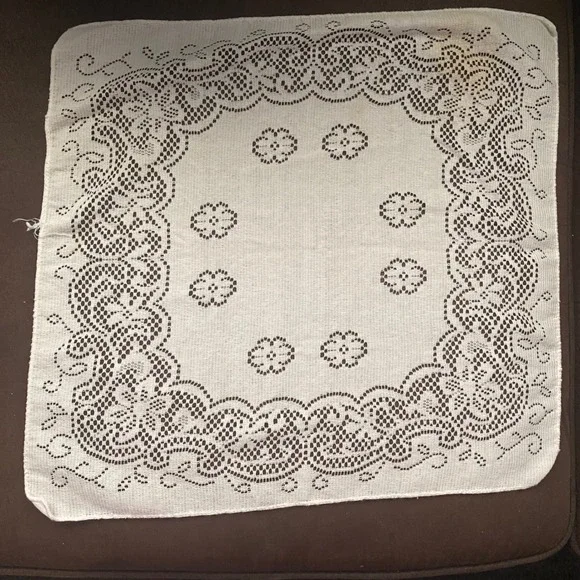 Vintage White Floral Lace Placemat‎ Square Doily Cottage-core Decor. 16 x 14