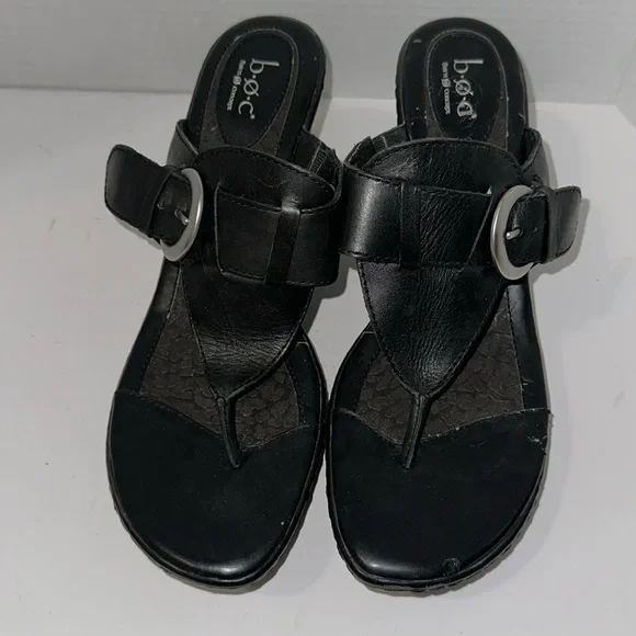bõøc b.o.c Born Concepts Women’s leather flower flip flops sandals