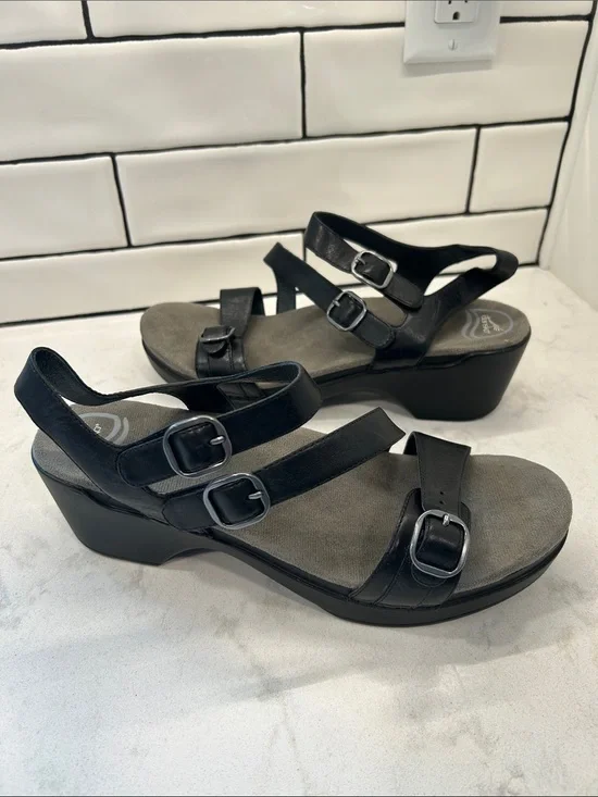 Dansko Sacha Black Comfort Sandal Women's 11.5/42 Euro Wedge Summer